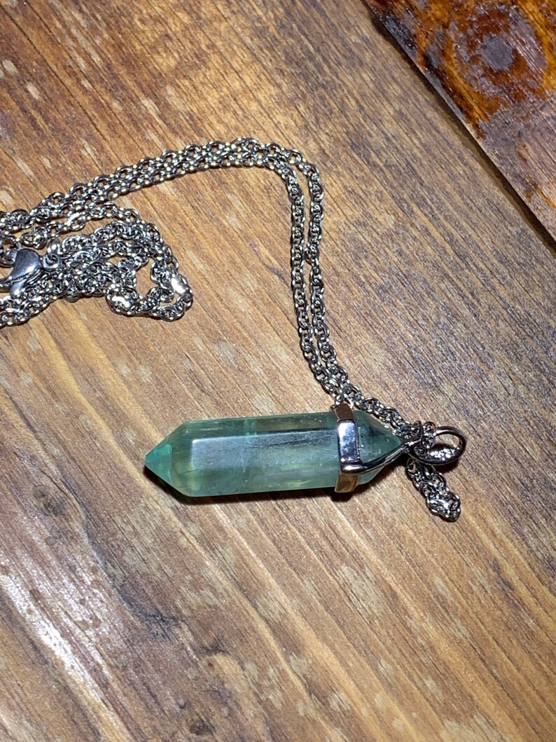 Fluorite Crystal Point Necklace NCK-0294