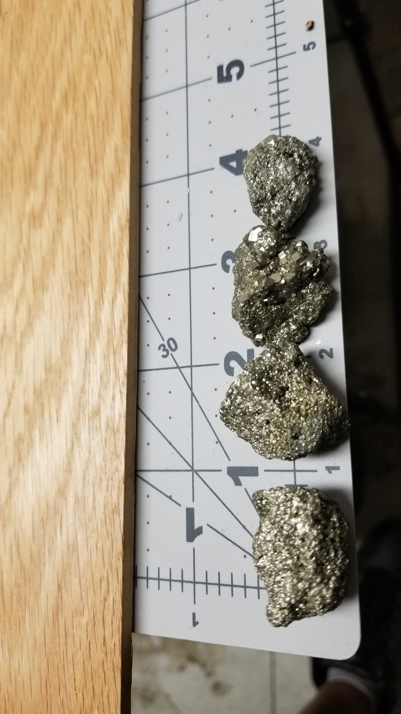 Solar Plexus Chakra BIN-0289 Iron Pyrite Energy Cleanser Approx 34 x 1 One stone Rough Healing Crystal