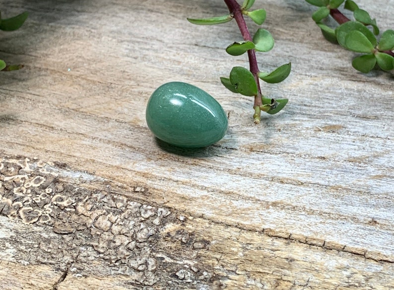 Green Aventurine Egg 34\u201d BIN-0435