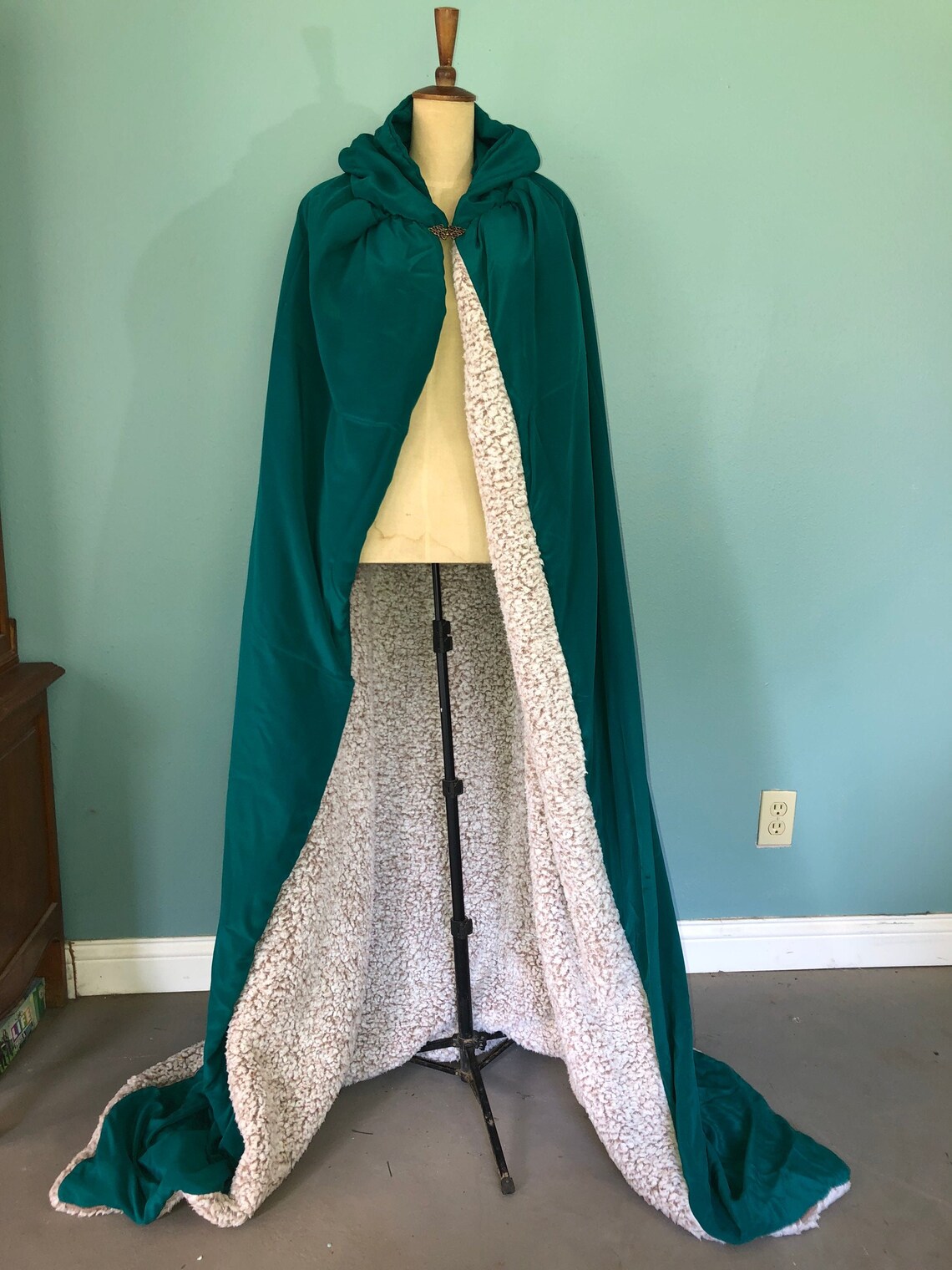 Fantasy Emerald Cloak w Faux Sherpa Lining | Etsy