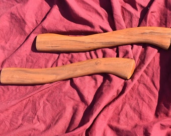 Manico in legno fatto a mano per testa d'ascia vichinga Set di 2