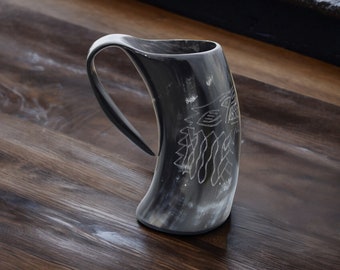 Natural Viking drinking horn mug Handcrafted Wolf Design Black Base Horn Mug Best For Outdoor Camping, Halloween party, Easter Etc.