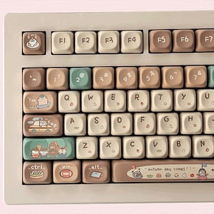 131 keys Cute Cartoon Keycap Set, Khaki Keycaps, XOA Profile Keycaps, PBT Keycaps, cherry mx keycaps, mechanical keyboard keycap Set, Gifts