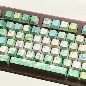 129/143 keys Fresh Green Garden Keycap Set, Butterfly Keycaps, FOA/Cherry Profile Keycaps, PBT Keycaps, cherry mx mechanical keyboard keycap