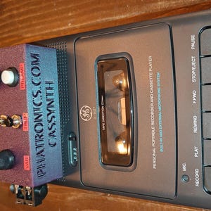 Phatronik The Cassynth Modifizierter Kassettenspieler Sampler Synthesizer LoFi Ambient Desktop Version