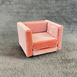 1/12 Scale Miniature Dollhouse Pink Velvet Chair