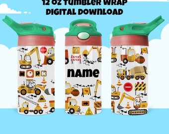 Puede incluir: Una descarga digital para envoltorio de vaso de 12 oz con temática de construcción, que incluye excavadoras, camiones volquete, hormigoneras, señales y conos amarillos sobre fondo blanco. El diseño incluye el texto "NAME" y "SAFETY FIRST".