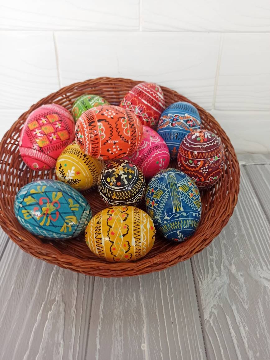 木製のイースターエッグウクライナのピサンカイースターギフト