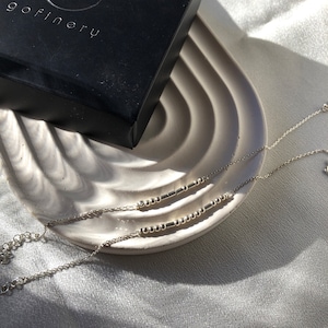 Pulsera de código Morse • Elija su mensaje personalizado • Pulsera elegante con cuentas • Dijes de código Morse