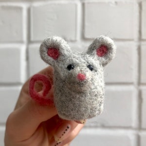 Needle Felted Mouse Pin: Handmade Wool Brooch