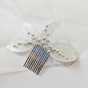 Bridal hair comb gold leaf, Bridal hair branch, Leaf shaped wedding hair comb, Perlonalized wedding accessories