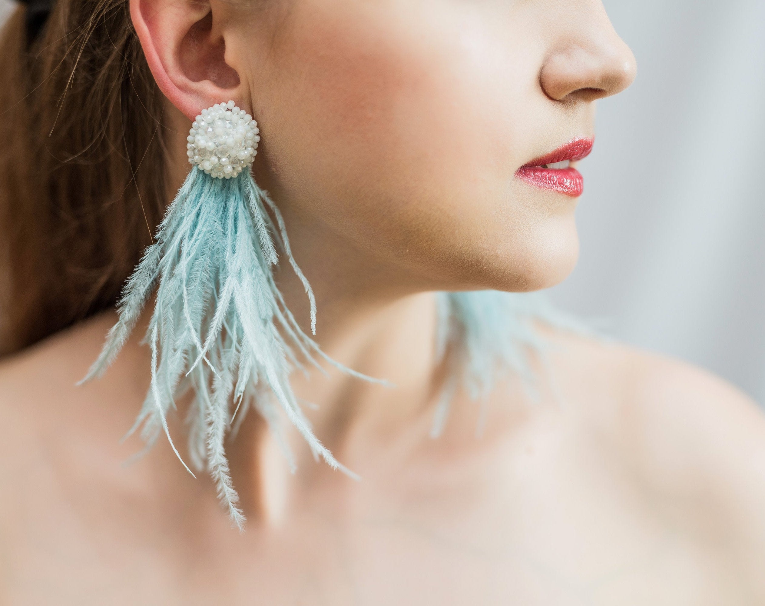 Long wedding earrings with natural ostrich feathers, light blue feather earrings, Prom earrings, Bridal earrings, Long fringe earrings