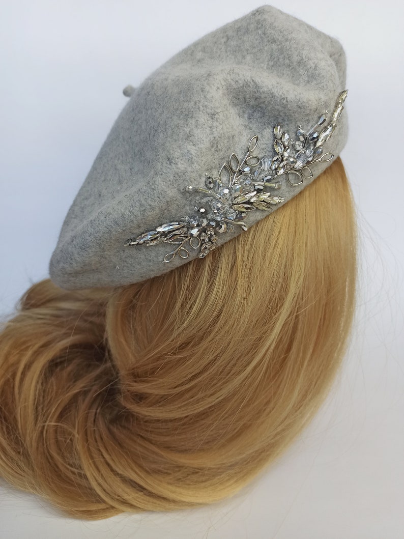 Wol Franse blauwe baret, wollen baret, handgeborduurd 100% Franse winterhoed warme herfst baret, meisje accessoire, cadeau voor haar Grey