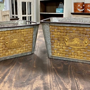 Farmer’s Market Metal Baskets 2 PCs Set