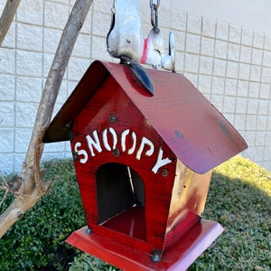 Snoopy Birdhouse metal