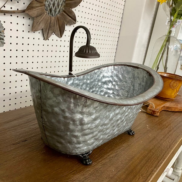 Bathtub Planter (Vintage Reproduction)