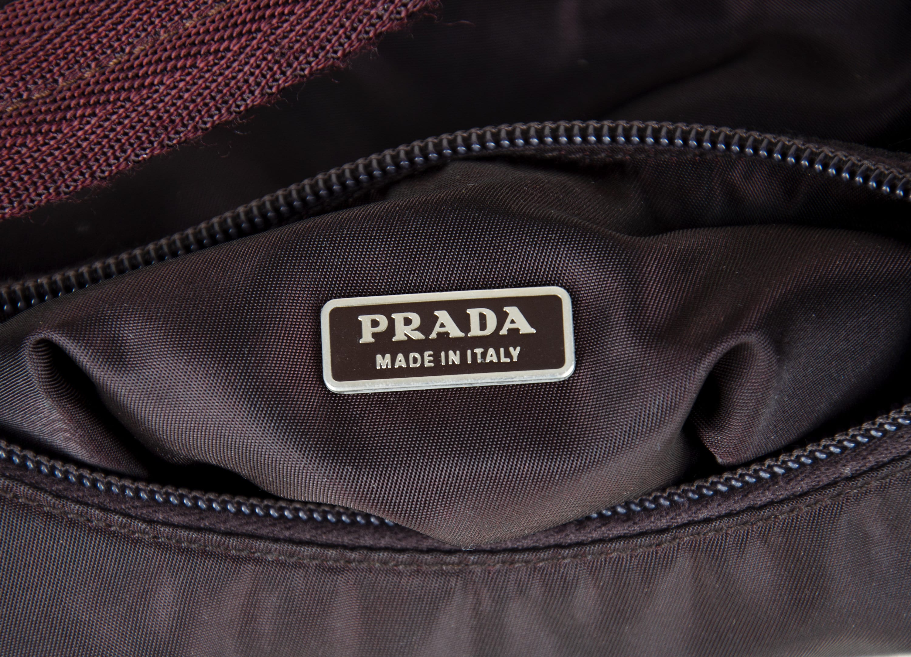 PRADA Y2K Hot Pink Mini Hobo Bag RE Nylon Tessuto Y2K 90s Linea Rossa  Pochette Silver Hardware Leather Details