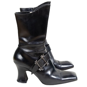 Vintage Michel Perry black leather square toe hourglass heels boots with metal bones buckle / Made in Italy