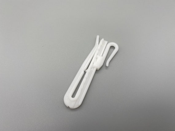 20x Adjustable Pinch Pleat Hooks Adjustable Locking Curtain Tape