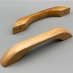 4x Natural Wood D-Shaped Handles Pine And Oak Wood Lacquered and Unlacquered Finish 100mm 4'' inch Pre Drilled image 3