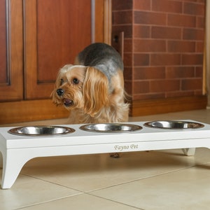 犬用高さのある3ボウルフィーダー、高くなったペットボウルスタンド（無垢材）、中型犬用フードボウルスタンド