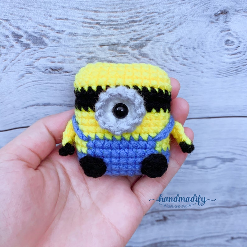 Crochet Pattern-Instant Download-English Pattern CROCHET PATTERN 5 in 1 008 5 Character Airpods 1/&2 Case cove Cute