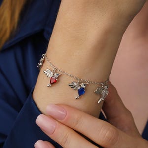 Personalized Hummingbird Birthstone Bracelet, Elegant Bird Bracelet with Birthstone, Custom Bracelet, Gift for Family Members, Birthday Gift