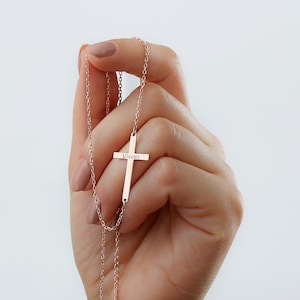 Collier croix latérale personnalisé, pendentif croix de gardien personnalisé, collier croix religieuse, cadeau pour elle, cadeau pour maman, cadeau souvenir
