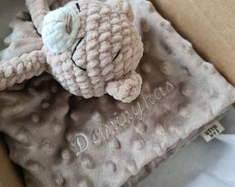 Cadeau bébé monogramme - Lovey de bébé cousu à la main - Cadeau unique de baby shower - jouet pour bébé fabriqué à la main - doudou personnalisé - nouveau-né câlin