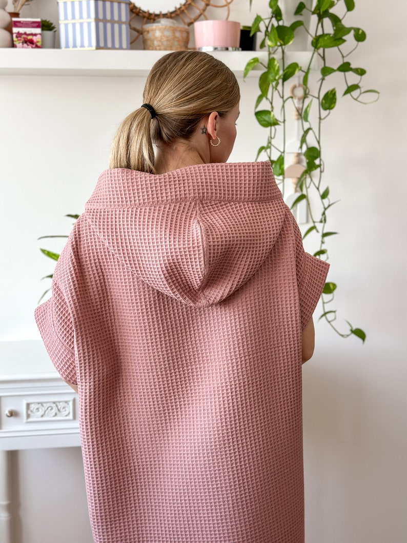 Women swimming poncho, cozy universal handmade poncho, quickdrying adult poncho made from 100% cotton, surfing poncho in dusty pink image 5