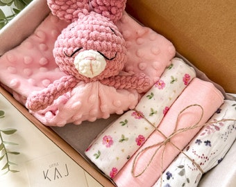 Personalized Baby Gift Box/ Baby Girl Gift/ Babyshower Gift/ Newborn Baby Gift Set/personalized comforter for Baby/ Gift box baby