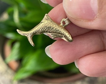 9ct Yellow Gold Fish Pendant