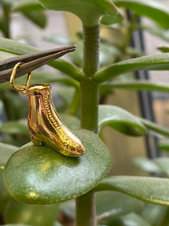 Vintage Ankle Boot Charm in 9ct Yellow Gold - Col… - image 1