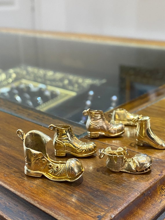 Vintage Ankle Boot Charm in 9ct Yellow Gold - Col… - image 4