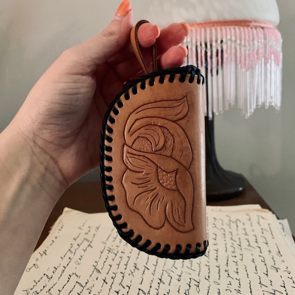 Vintage 1970s Hand-Tooled Brown Leather Coin Pouch with Brass Zipper