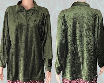 Vintage Velvet Top Green Long Sleeved in Excellent Condition Medium Size