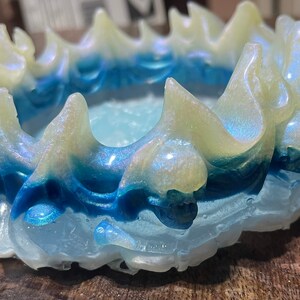 Ice Blast Flame & Skull. Glow in the dark tray, resin cigar/ash/trinket