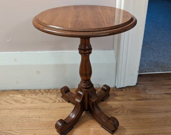 Table d'appoint vintage - Monitor Furniture Company Jamestown New York