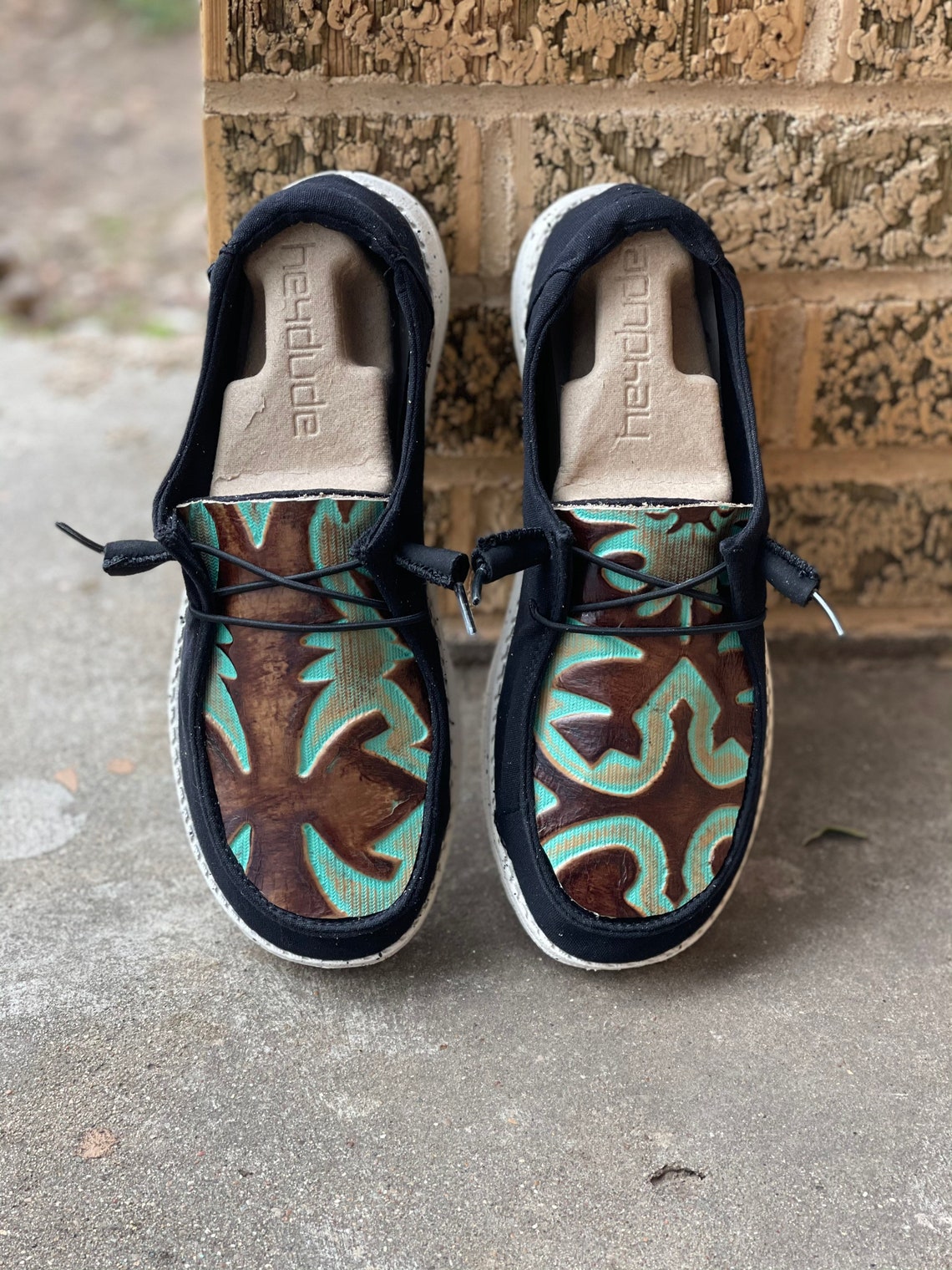 hey dudes aztec print