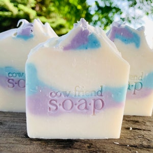 MYSTICAL SPLASH Lavender and Spearmint Handmade Soap - Relaxing Aromatherapy Bath Bar - Soap gift for her