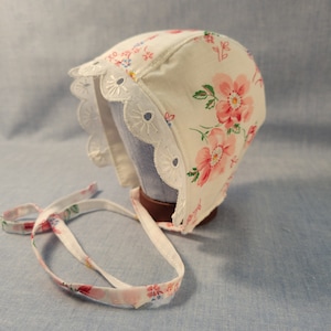 Cotton Baby Bonnet made with Vintage Fabric 0-3 m 3-6m 6-12m 12-18m 18-24m
