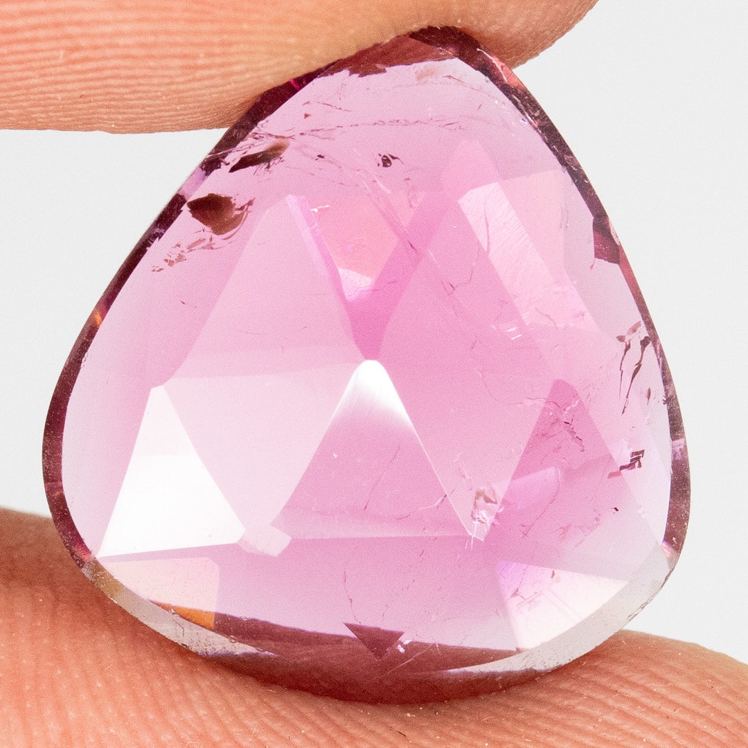 Tourmaline Rose Naturelle 1.17 Ct - Pierre Ovale Taille Rectangle - Nigéria - Neuf Sans Boîte