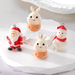 5 breloques de Noël en acrylique, père Noël, bonhomme de neige, pendentifs lapin