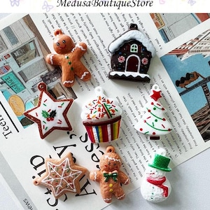 10 breloques de Noël en résine : pain d'épice, bonhomme de neige, arbre
