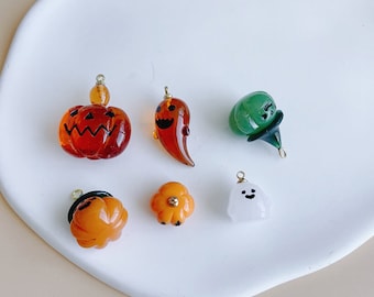 2pcs Resin Halloween Charms, Pumpkin, Ghost Pendants, DIY Bracelet Necklace Earring Jewelry Findings Craft
