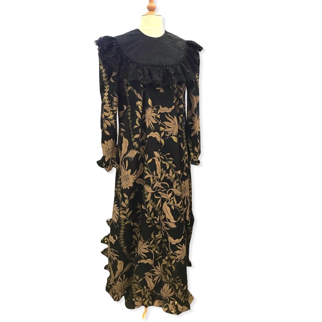 hawaiian muumuu for sale