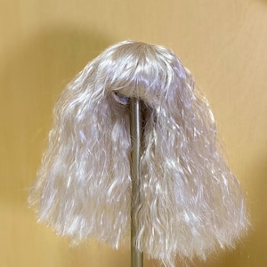 WILLOW doll wig in light blonde 5-6