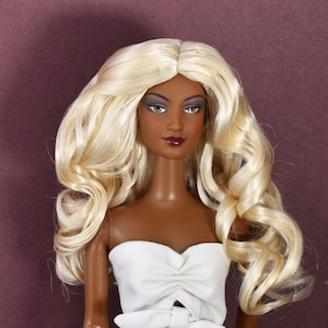 GEMMA doll wig in light blonde 4-5