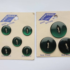 Vintage buttons | GoodWear series | bottle green | carded RARE plastic buttons fisheye, junk, craft, sewing, haberdashery, UK BethToTheNines
