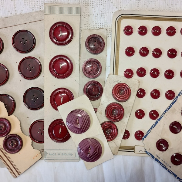 Burgundy red rare buttons on original cards, casein, art deco, vintage, sewing, haberdashery, knitting, costume, reenactment 1930s & 40s, UK